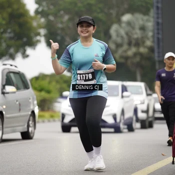 Runner Photo 8924368