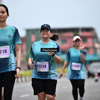 Runner Photo 8924375