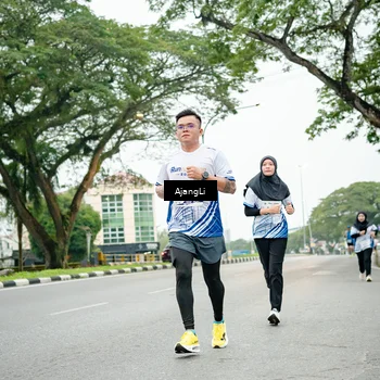 Runner Photo 8924399
