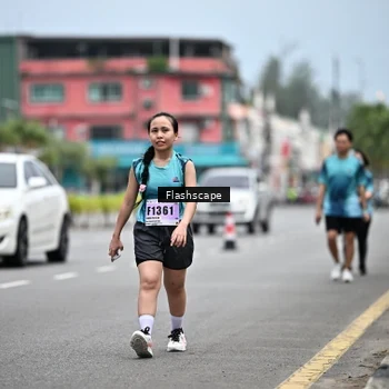 Runner Photo 8924455
