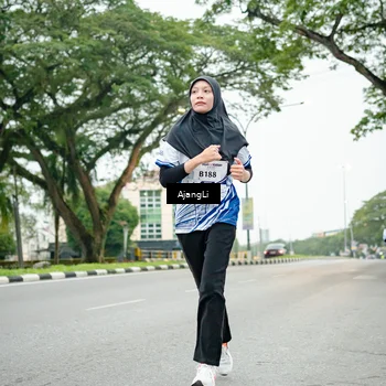 Runner Photo 8924501