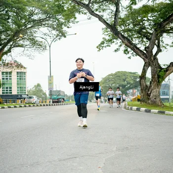 Runner Photo 8924673