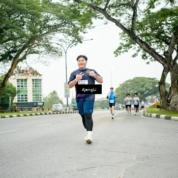 Runner Photo 8924686