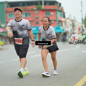 Runner Photo 8924687