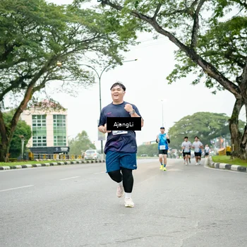 Runner Photo 8924711