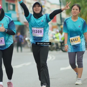 Runner Photo 8924854