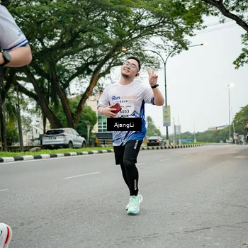 Runner Photo 8924900
