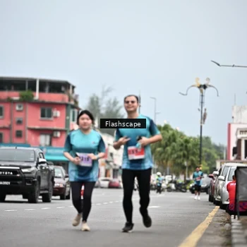 Runner Photo 8924924
