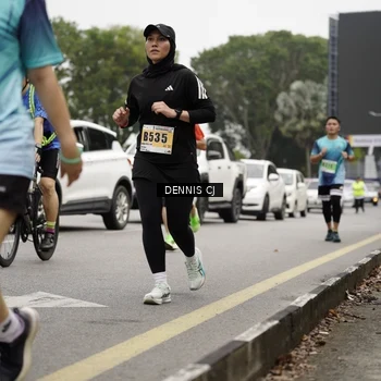Runner Photo 8924927