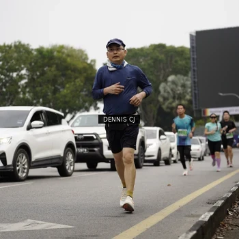 Runner Photo 8924965