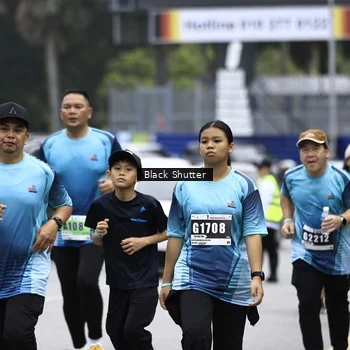 Runner Photo 8925001