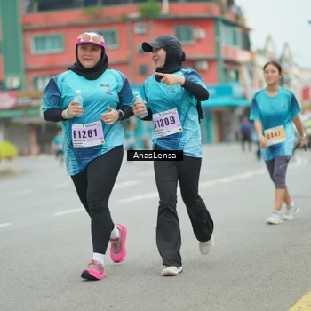 Runner Photo 8925046