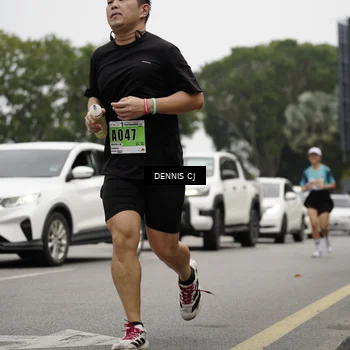 Runner Photo 8925100