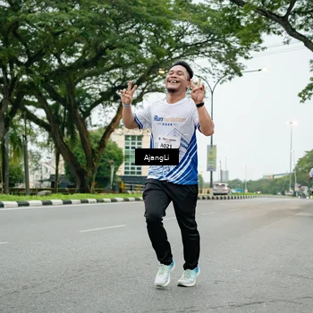 Runner Photo 8925123