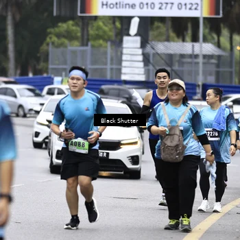 Runner Photo 8925129