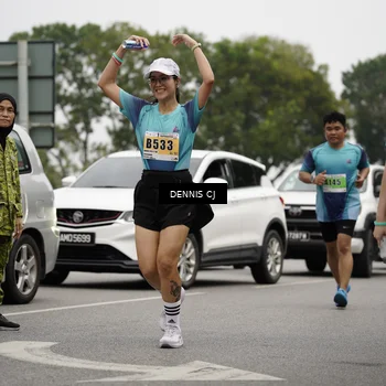 Runner Photo 8925146