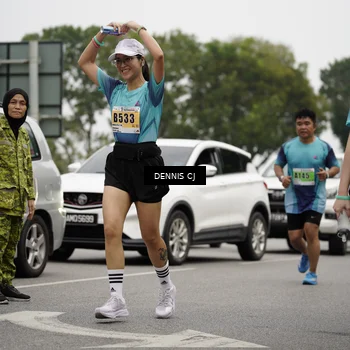 Runner Photo 8925147