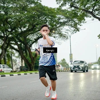 Runner Photo 8925150