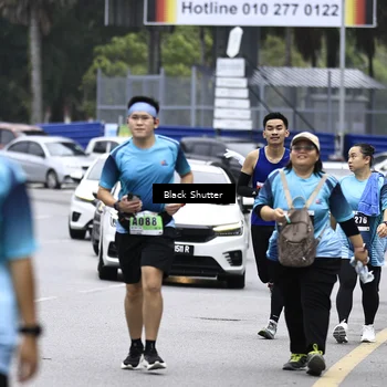 Runner Photo 8925153