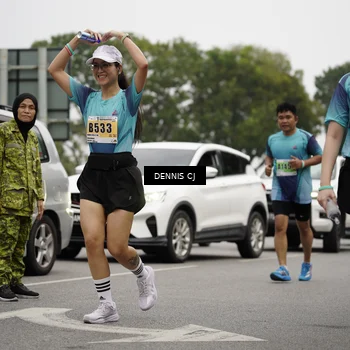 Runner Photo 8925173