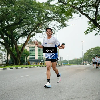 Runner Photo 8925226
