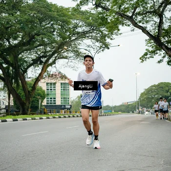 Runner Photo 8925237