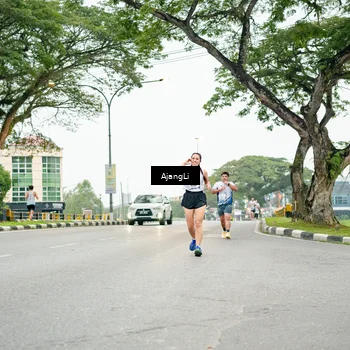 Runner Photo 8925249
