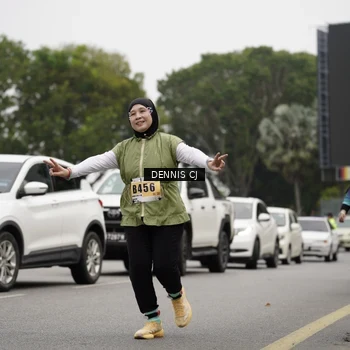 Runner Photo 8925257