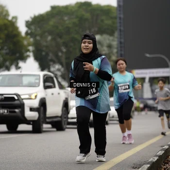 Runner Photo 8925266