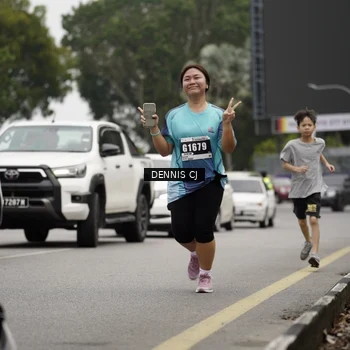 Runner Photo 8925303