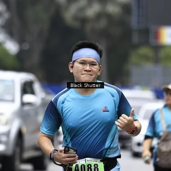 Runner Photo 8925314