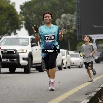 Runner Photo 8925328