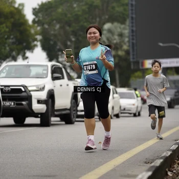 Runner Photo 8925334