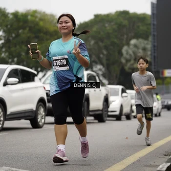 Runner Photo 8925337