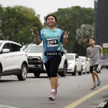 Runner Photo 8925347