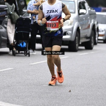 Runner Photo 8925449