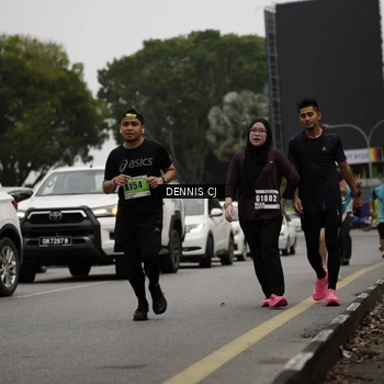 Runner Photo 8925463