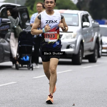 Runner Photo 8925470