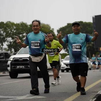 Runner Photo 8925535