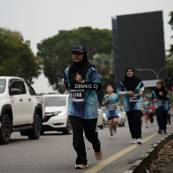 Runner Photo 8925545