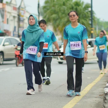 Runner Photo 8925594