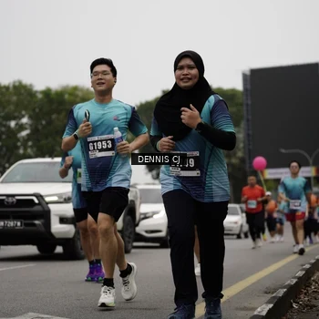 Runner Photo 8925624
