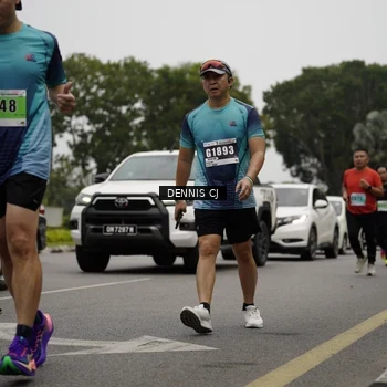 Runner Photo 8925642