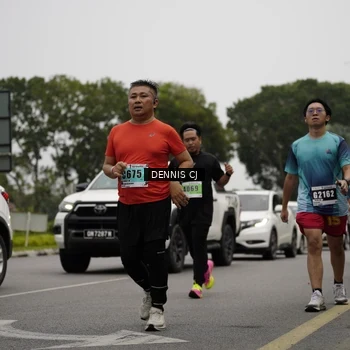Runner Photo 8925668