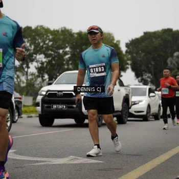 Runner Photo 8925669