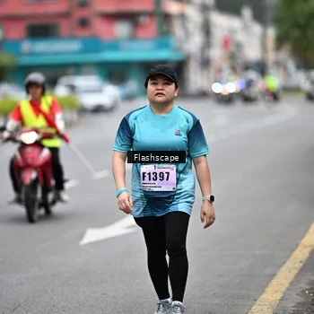 Runner Photo 8925754
