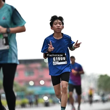 Runner Photo 8926173