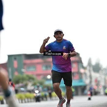 Runner Photo 8926191