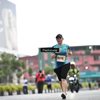 Runner Photo 8926212