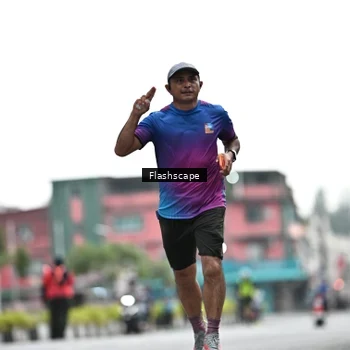 Runner Photo 8926214
